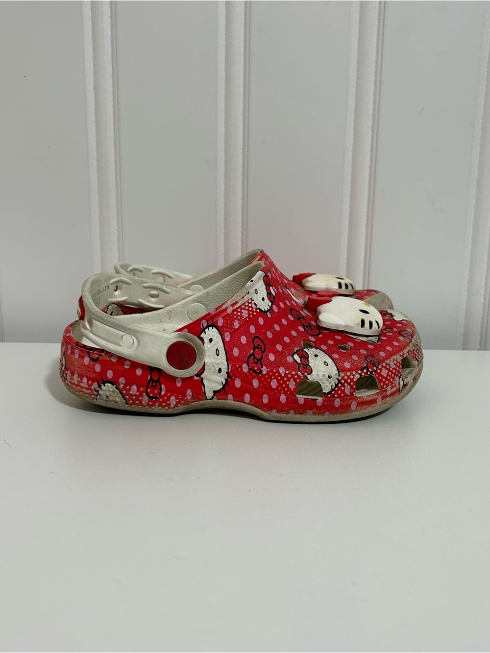 Hello Kitty Red Kids Clog Sandals